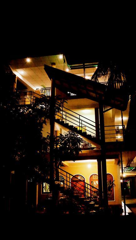 Centra Villa Катарагама Экстерьер фото